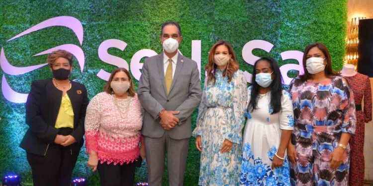 SeNaSa conmemora el Día Internacional de la Mujer junto a periodistas y cronistas sociales