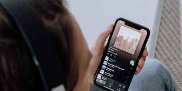 Mercado mundial de música creció 7,4% en 2020, impulsado por el streaming