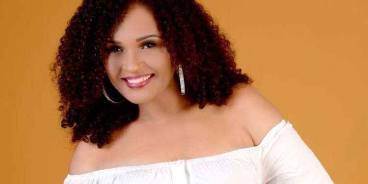 Yasmina Ponce lanza su nuevo “Popurrí De Bachata 2.0″