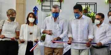 Presidente inaugura estaciones de bombeo en  Puerto Plata