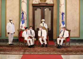 Presidente Abinader recibe cartas credenciales tres nuevos embajadores