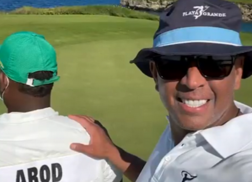 Alex Rodríguez juega golf en RD al ritmo de «Dance Again» de Jlo