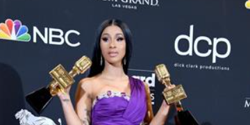 Cardi B logra otro récord al llegar al número 1 en Billboard Hot 100