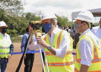 Presidente Abinader inicia construcción del hospital municipal SAJOMA