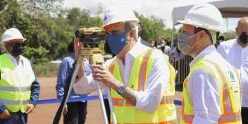 Presidente Abinader inicia construcción del hospital municipal SAJOMA