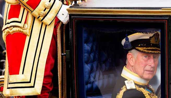 Por qué Harry tenía «toda la razón» al decir que los miembros de la realeza están atrapados: habla un experto en derecho británico