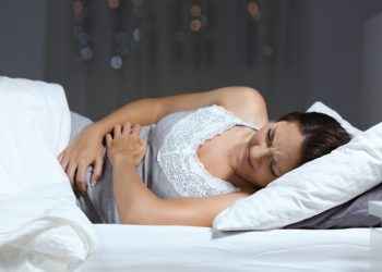 ¿Insomnio por tu menstruación? ¡Adiós a las malas noches con estos tips!