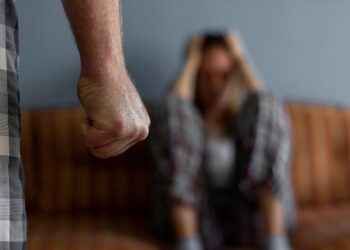 Culpar a la mujer y minimizar la violencia son ideas presentes en la sociedad dominicana