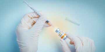 ¿Me puedo vacunar de la Covid-19 tomando anticoagulantes?