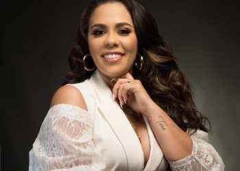 Cristal Abreu ahora por YouTube