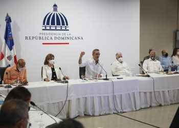 Gobierno anuncia obras por más de 10 mil millones de pesos