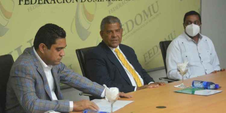 MAP, LMD y FEDOMU impulsarán acciones para fortalecer sector municipal