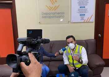 Subdirector Ejecutivo Departamento Aeroportuario resalta mejoría del transito en aeropuertos