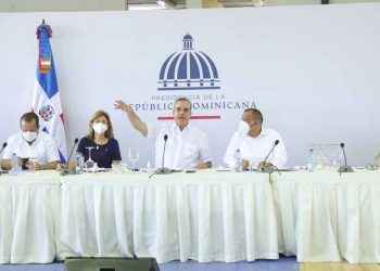 Presidente Abinader realiza encuentro con juntas de vecinos de Santo Domingo Norte