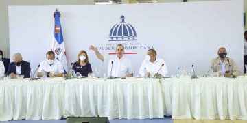 Presidente Abinader realiza encuentro con juntas de vecinos de Santo Domingo Norte