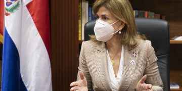 Raquel Peña llama a las madres a cumplir con vacunaciones para evitar más muertes por difteria