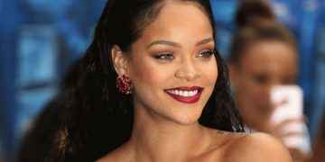 Hombre intentó coquetear con Rihanna en una manifestación sin saber que era ella