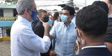 Abinader: “En solo siete meses Wellington Arnaud ha resuelto el problema del agua en unos 500 sectores”
