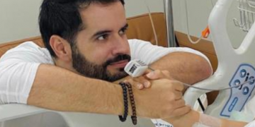 Manny Cruz: “El mejor regalo de cumpleaños que Dios me pudo dar hoy, estar junto a mi esposa y ver su mejoría diaria”