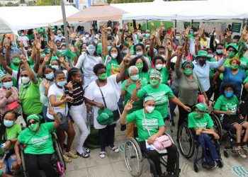 Conmemoran primer mes del campamento por las 3 causales