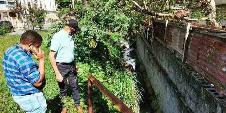 Buscan solución a 35 años de contaminación en cañada  zona Norte Santiago