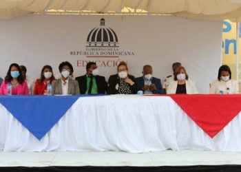 Inició la semi-presencialidad en los centros educativos de Villa Bisonó y Sabana Iglesia