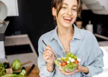 ¿Comer ensalada todos los días cubre las necesidades de fruta y verdura?