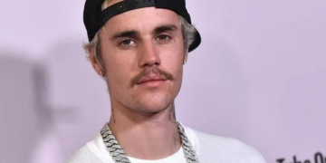 Justin Bieber publica por sorpresa el disco «Freedom» con 6 temas nuevos