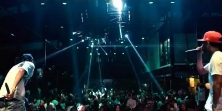 El «teteo» se multiplica, las fiestas aumentan en bares y discotecas del país
