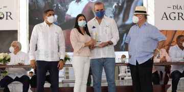 Presidente Abinader: Gobierno aumenta producción de alimentos y garantiza soluciones en el sector