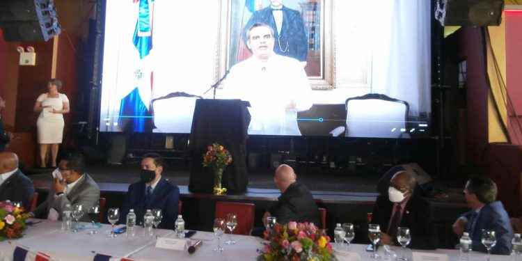 Abinader reafirma compromiso con la diáspora; asegura representan la esencia de la dominicanidad