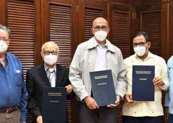 CORAASAN firma convenio de cooperación con instituciones periodísticas
