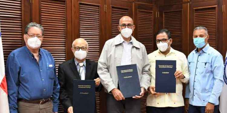 CORAASAN firma convenio de cooperación con instituciones periodísticas