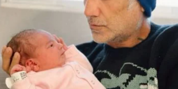 Cayetana es «la dueña de todas las serenatas» que le queden por dar al abuelo Alejandro Fernández