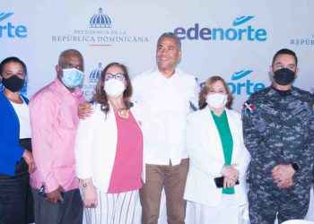 Edenorte y Minerd entregan electrificación comunidad Cañada Bonita y escuelas Cruz Cortés Cruz y Salomé Ureña
