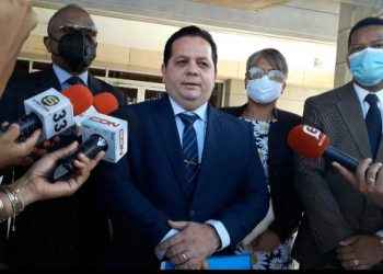 Empresario denuncia invasores están afectando el desarrollo turístico de La Ensenada y Punta Rucia