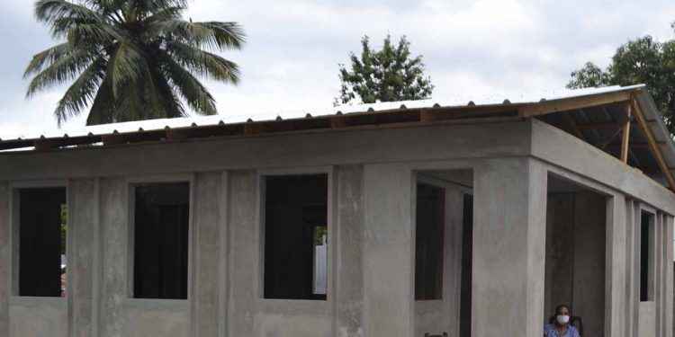 Hábitat construyó 130 viviendas con materiales reciclados y prefabricados