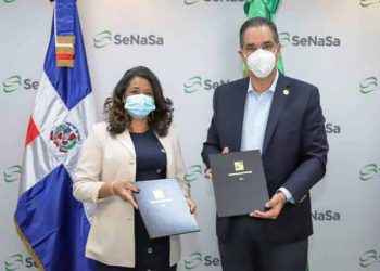 CONANI y SENASA firman convenio por la salud de los niños, niñas y adolescentes de los hogares de paso