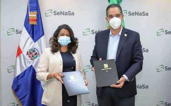 CONANI y SENASA firman convenio por la salud de los niños, niñas y adolescentes de los hogares de paso