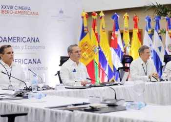 Presidente Abinader advierte de “peligrosas” crisis a causa de la pandemia