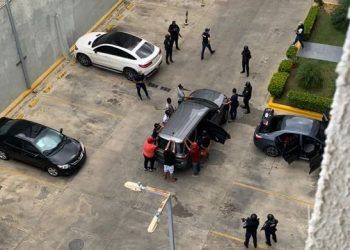 Realizan allanamiento en edificio donde supuestamente residen artistas urbanos