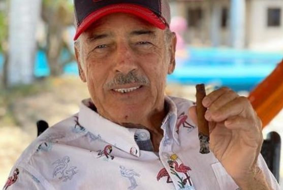 Andrés García cumple 80 años y no aspira ni a cinco más