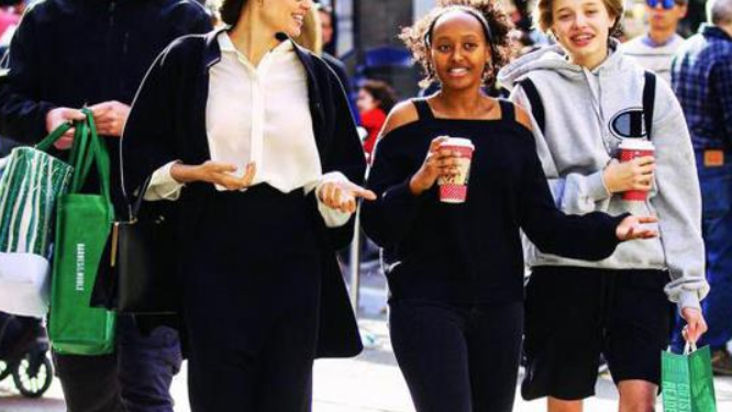 Angelina Jolie más allá de sus películas