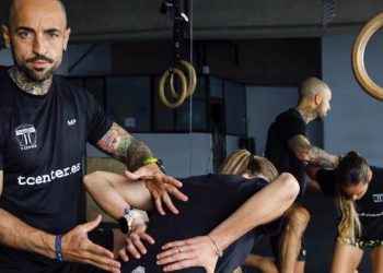 Ejercicio ‘top’ para aliviar el dolor lumbar