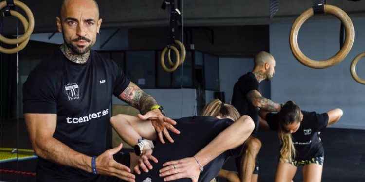 Ejercicio ‘top’ para aliviar el dolor lumbar