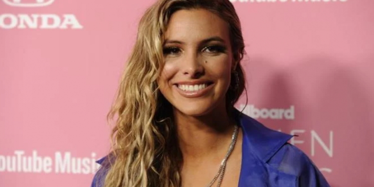 Lele Pons celebra que la música le «trajo el amor» con su sencillo «A lau»