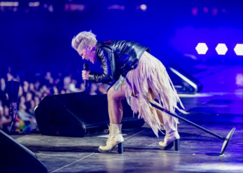 Después de 2 décadas en la música y 2 hijos, Pink sigue siendo una estrella de rock