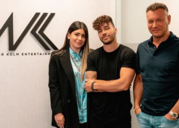 Prince Royce firma contrato de representación artística a nivel global con WK Entertainment