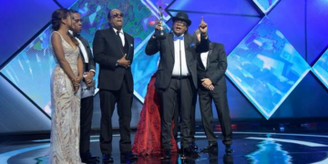 Carlos Espinal confirma Premios Soberano no será en el Teatro Nacional