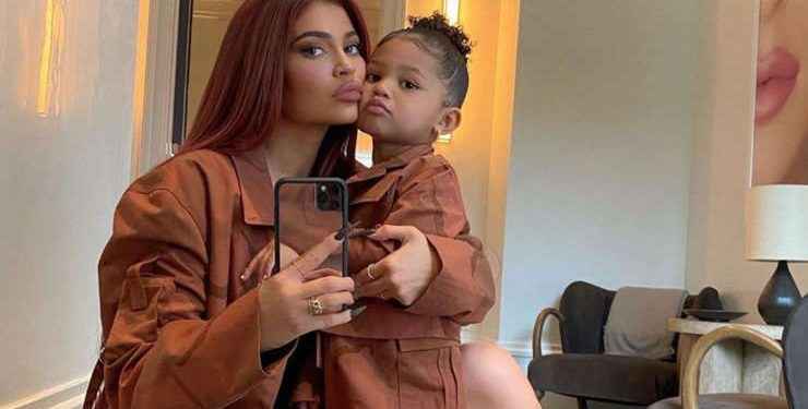 Famosas que visten a sus hijas igual que ellas